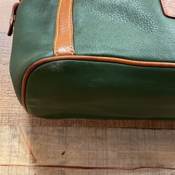 Dooney & Bourke Large Leather Tote Shoulder Bag - Picture 4 of 13